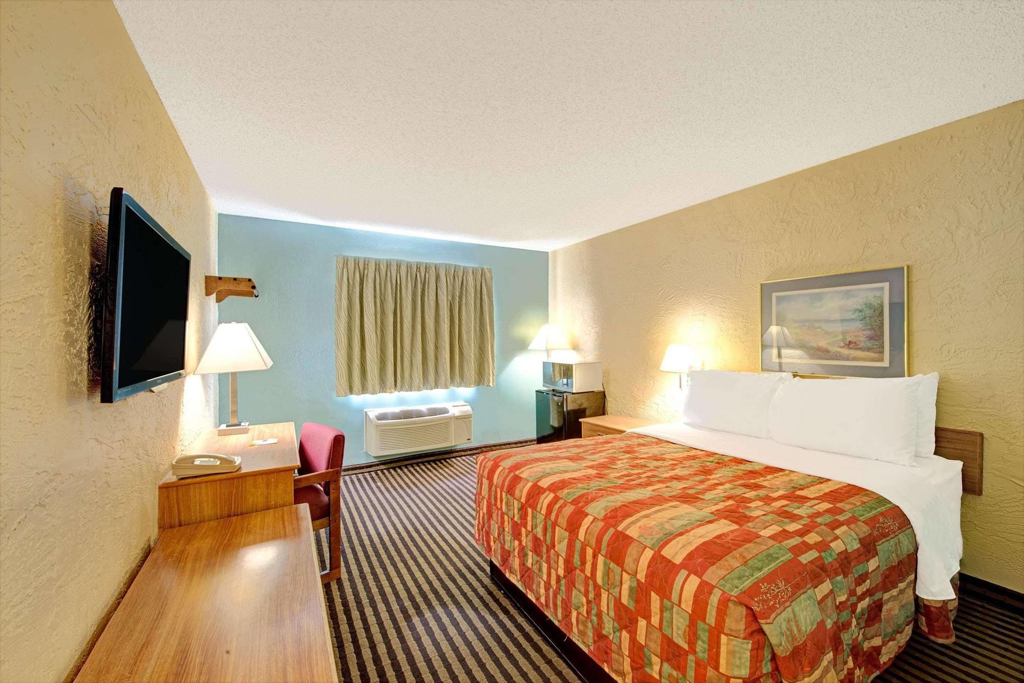Quality Inn - דנטון מראה חיצוני תמונה